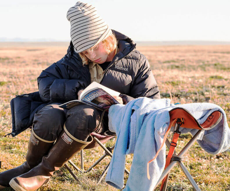 Reading in the Arctic. Books